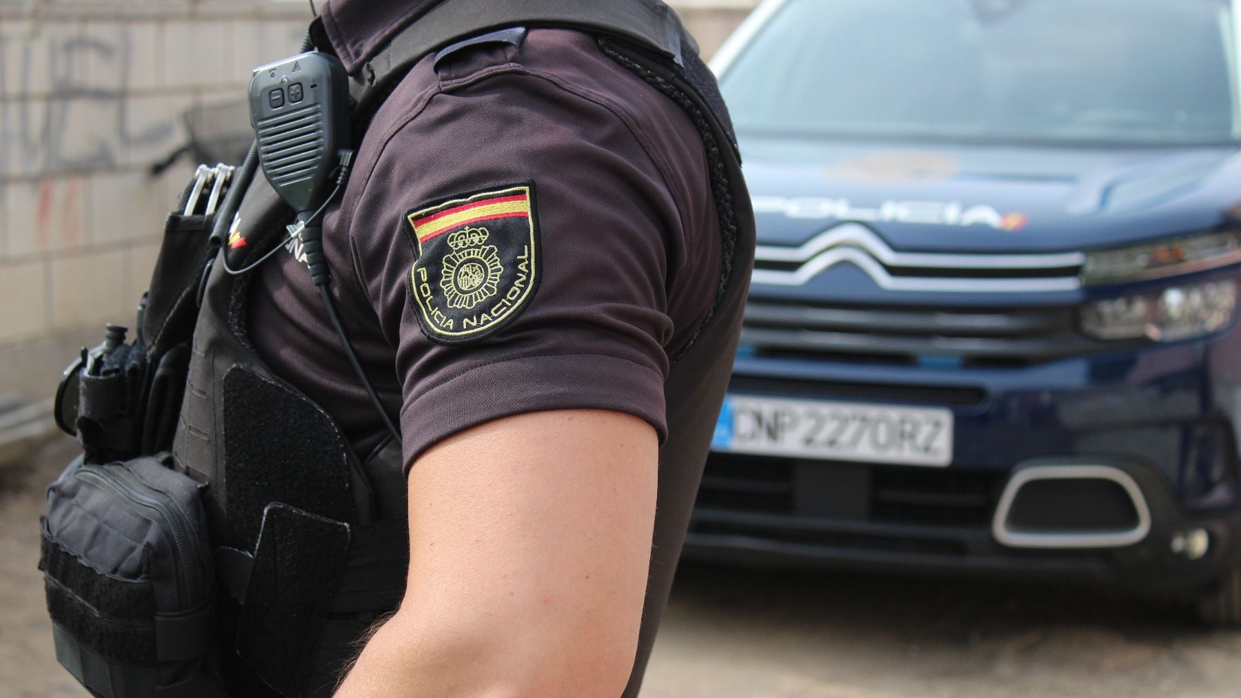Un magrebí agrede a un joven con necesidades especiales para robarle una riñonera en Algeciras