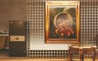 Interior de una cámara del proyecto MonSec, con caja fuerte, obras de arte y mobiliario de época. Foto: MonSec
