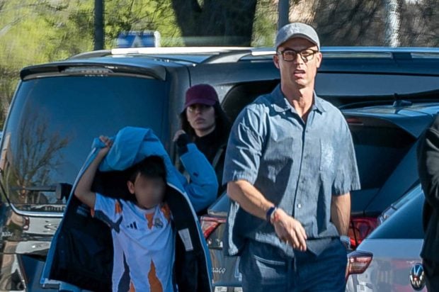Cristiano Ronaldo, Georgina Rodríguez y su hijo Mateo en Madrid. (Foto: Europa Press)