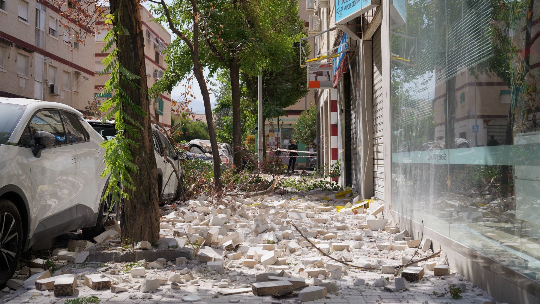Seis terremotos vuelven a sacudir Granada de madrugada y las autoridades piden evitar desplazamientos