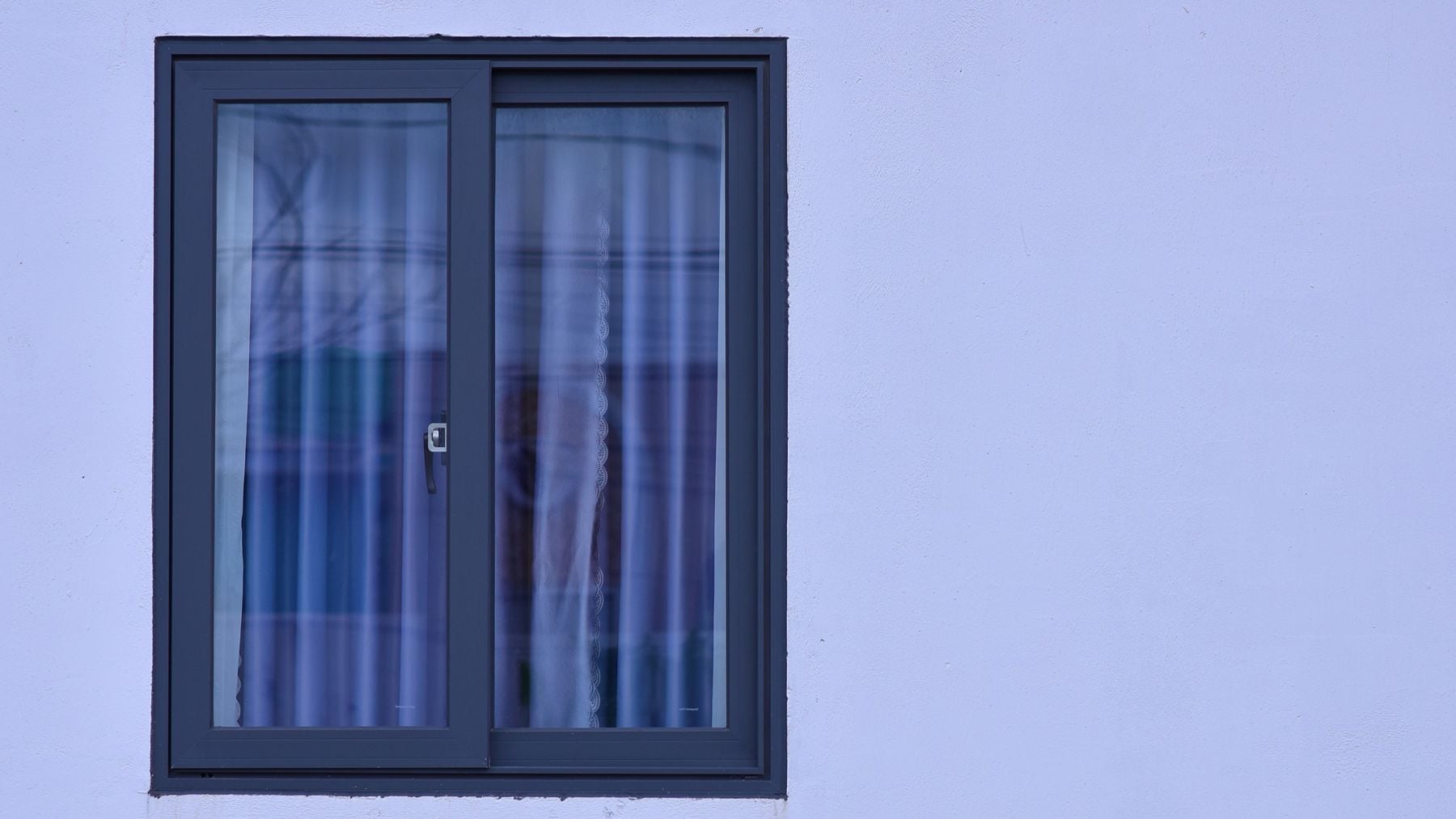 Los españoles están eliminando las ventanas de PVC: las están reemplazando por una alternativa mucho más bonita y duradera