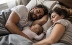 Niños que duermen con sus padres
