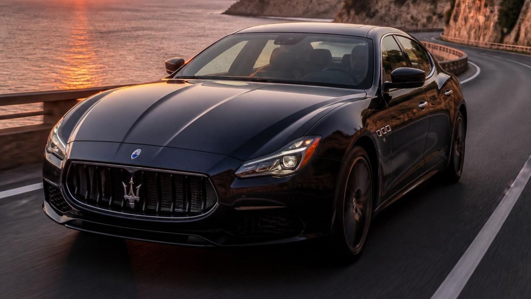 Maserati Quattroporte (IA).