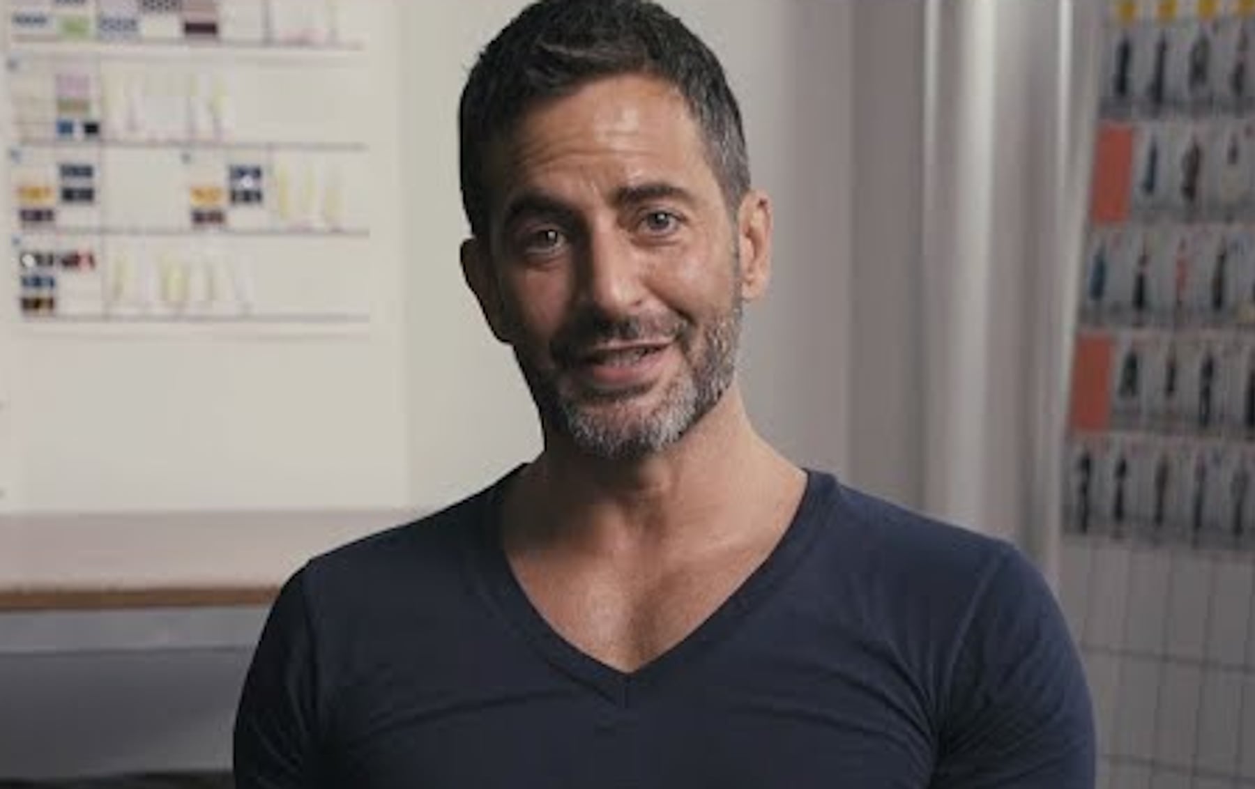 Marc Jacobs en un reportaje. (Foto: YouTube)