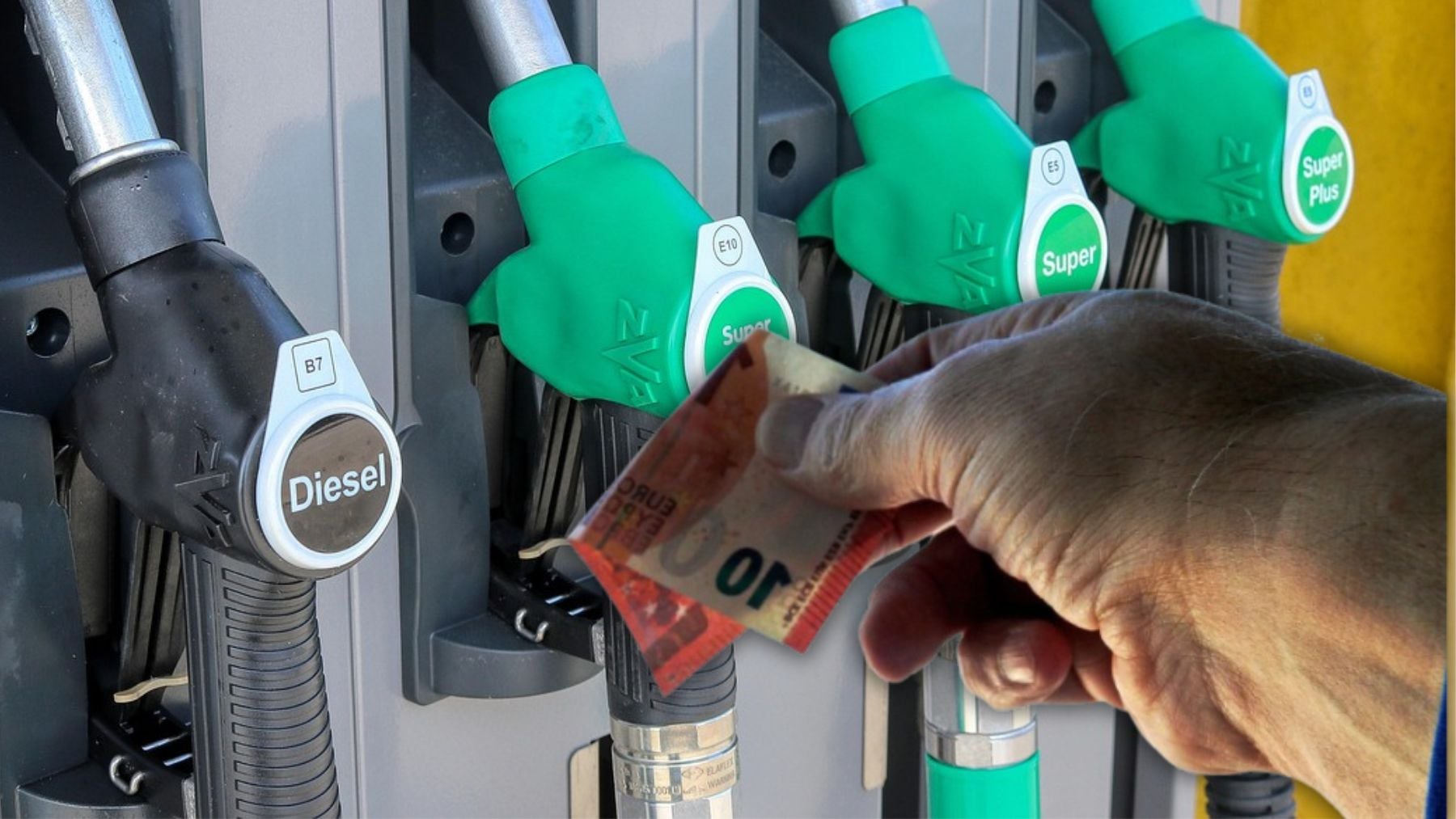 Precio de la gasolina hoy 27 de agosto: localiza las gasolineras más baratas de Sevilla, Cádiz y otras ciudades de Andalucía