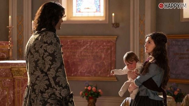Rafael junto a María, la niña que ha protagonizado varias tramas de Valle salvaje (RTVE).