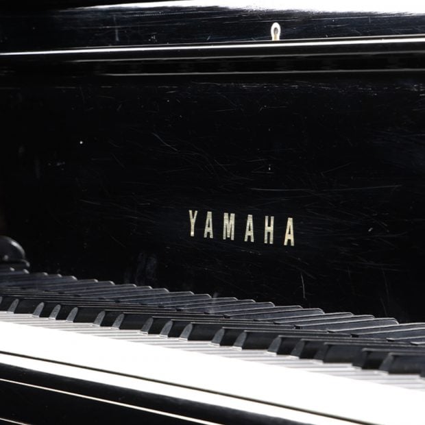 subasta piano freddie mercury