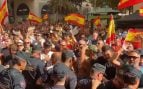 Cientos de ceutíes salen a la calle al grito de «¡Pedro Sánchez, hijo de puta!» y «¡Ceuta no es un CETI!»