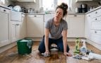 Ingenieros expertos en interiorismo coinciden: poner el mismo suelo de madera natural en la casa y cocina trae «más inconvenientes que ventajas»