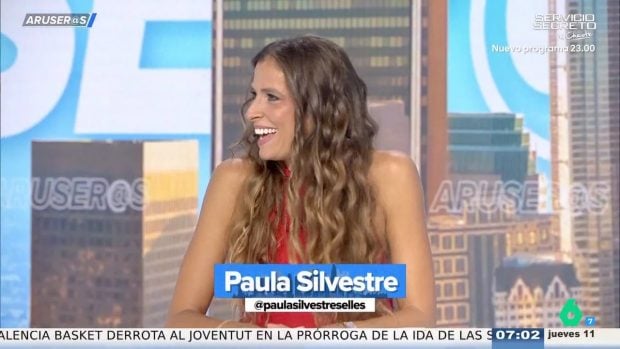 Paula Silvestre en el plat&oacute; de Aruser@s (Atresmedia).