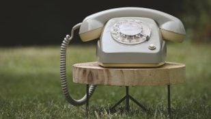 Qué son los retrónimos, ejemplos de retrónimo en español, palabras retrónimo, retrónimos en la RAE, qué es un retrónimo en castellano.