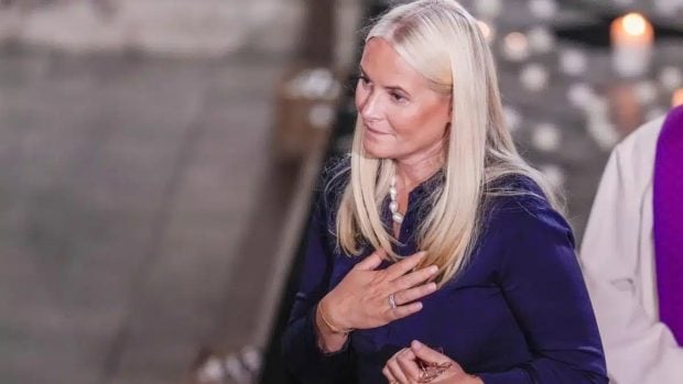 Mette-Marit, pelo