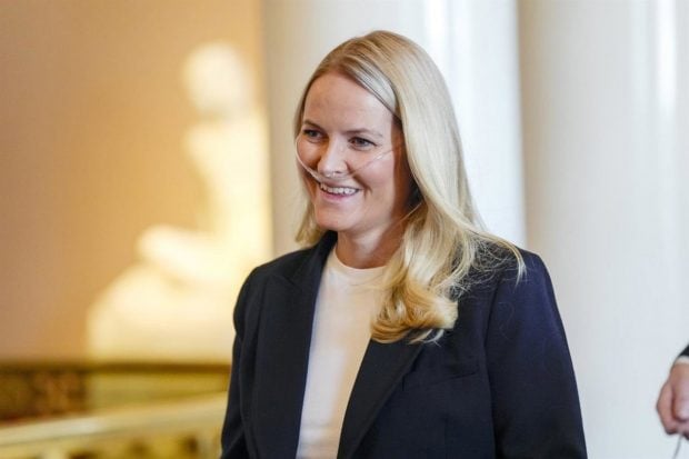 Mette-Marit, pelo