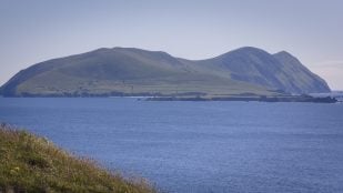 vivir gratis en una isla europea