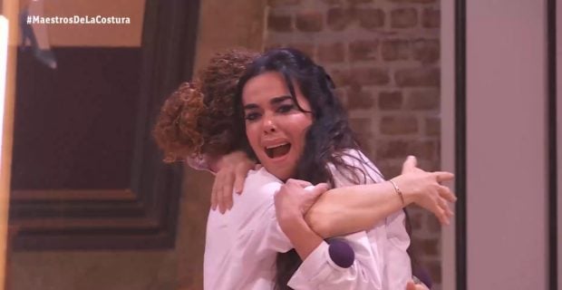 Beatriz Luengo al conocer que es la ganadora de 'Maestros de la costura celebrity 2' (RTVE).