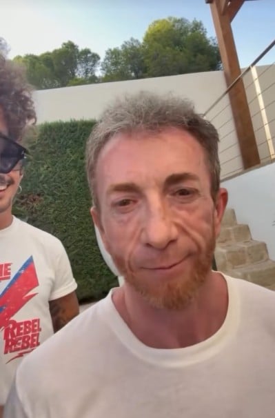 Pablo Motos enseña su cara tras afeitarse solo el bigote (TikTok).