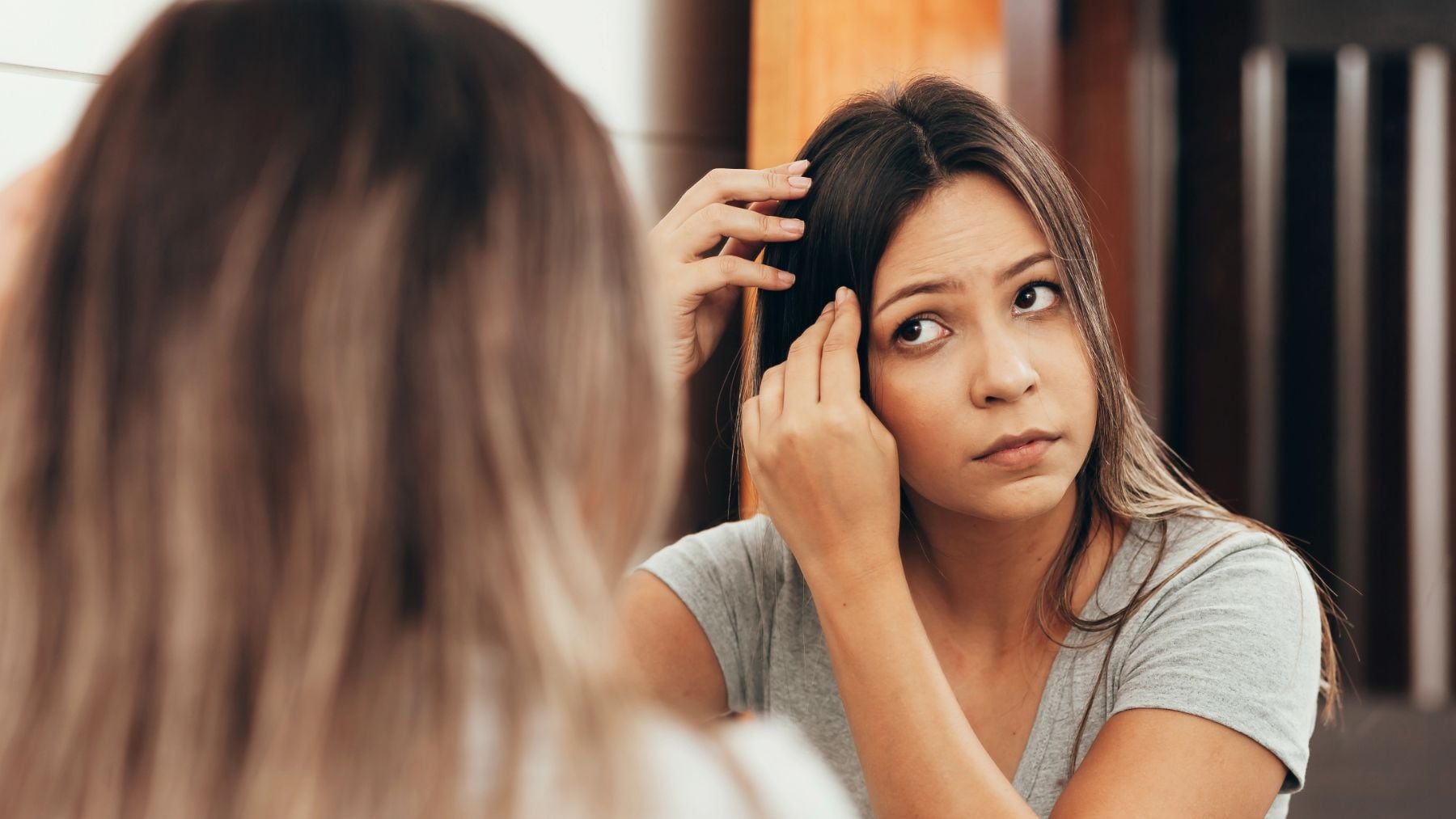 Tricotilomanía: el trastorno de arrancarse el pelo que afecta a más personas de lo que parece