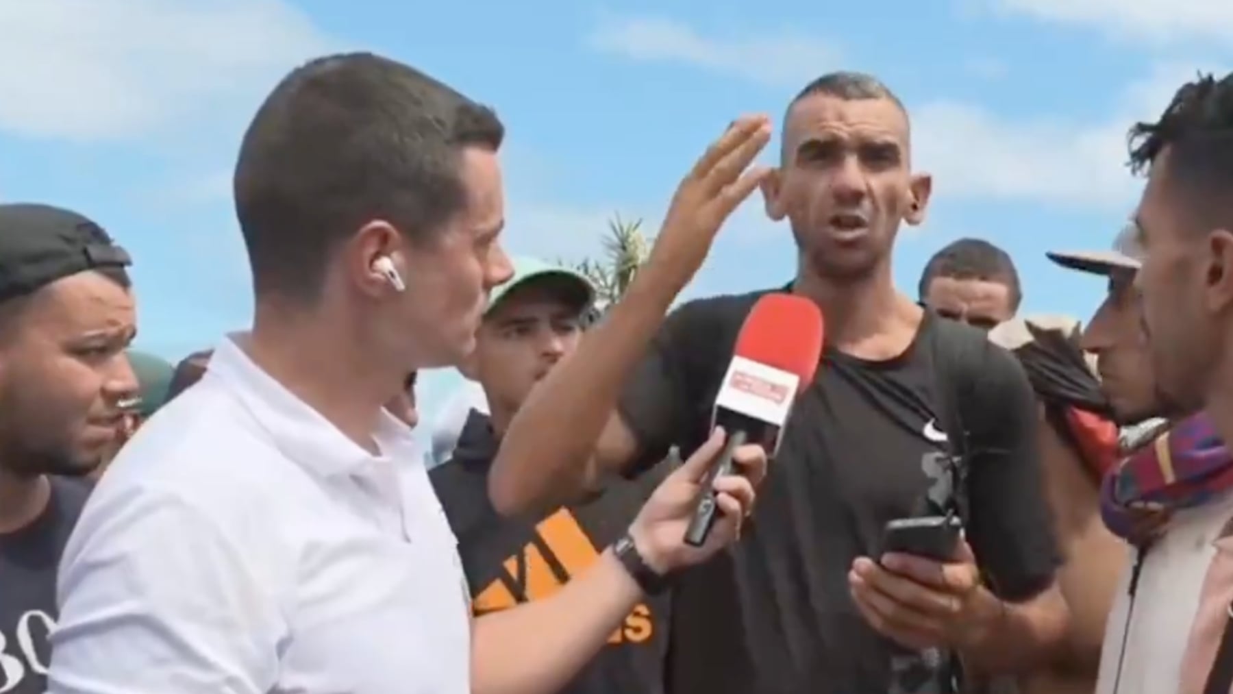 Un invasor de Ceuta que ya fue expulsado de España culpa a los padres de las violaciones a niñas: Si las sueltan aquí, es normal que pase