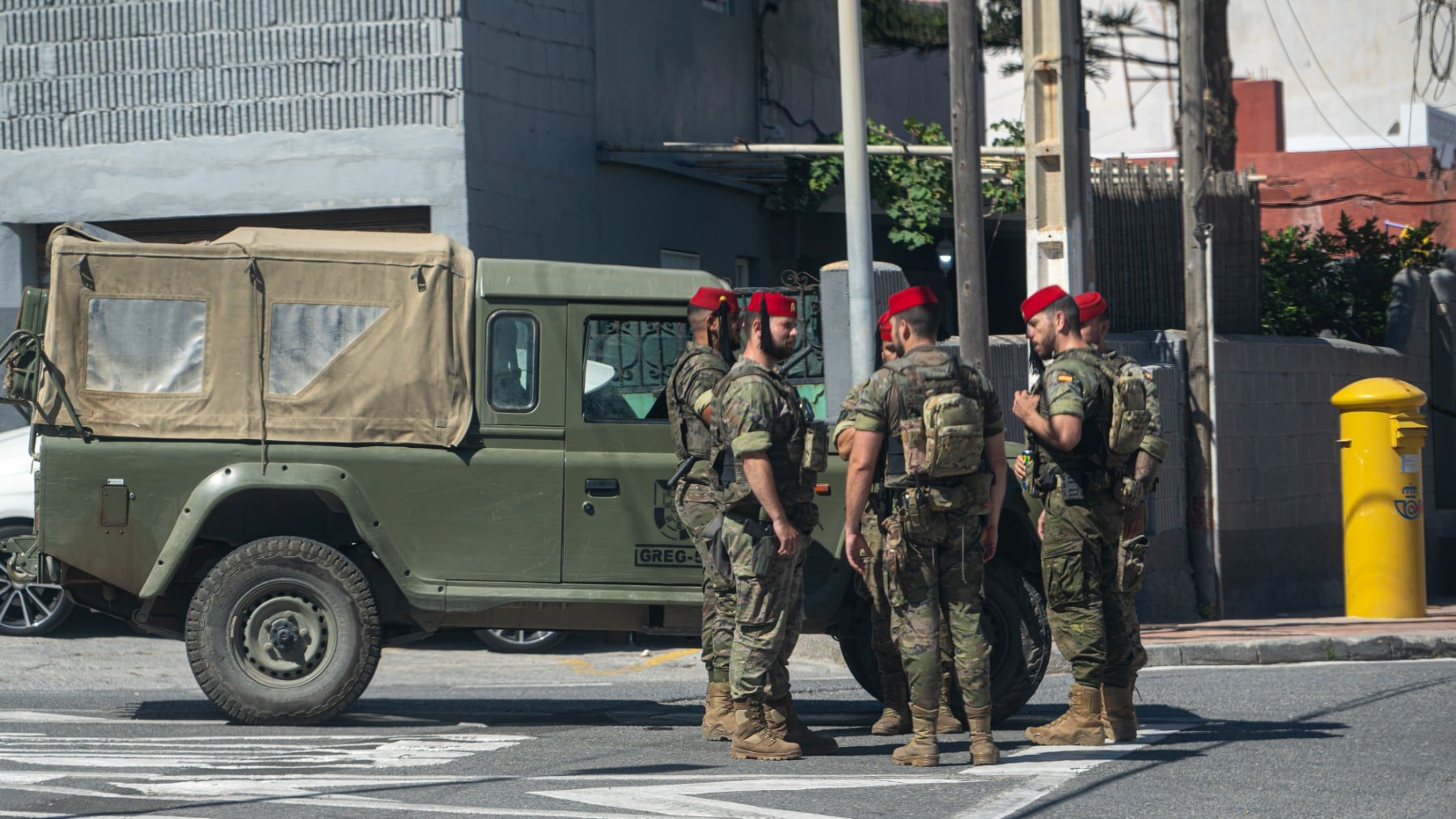 Nueva emboscada en Ceuta: cuatro marroquíes detenidos por apedrear a un grupo de militares y herir a un sargento