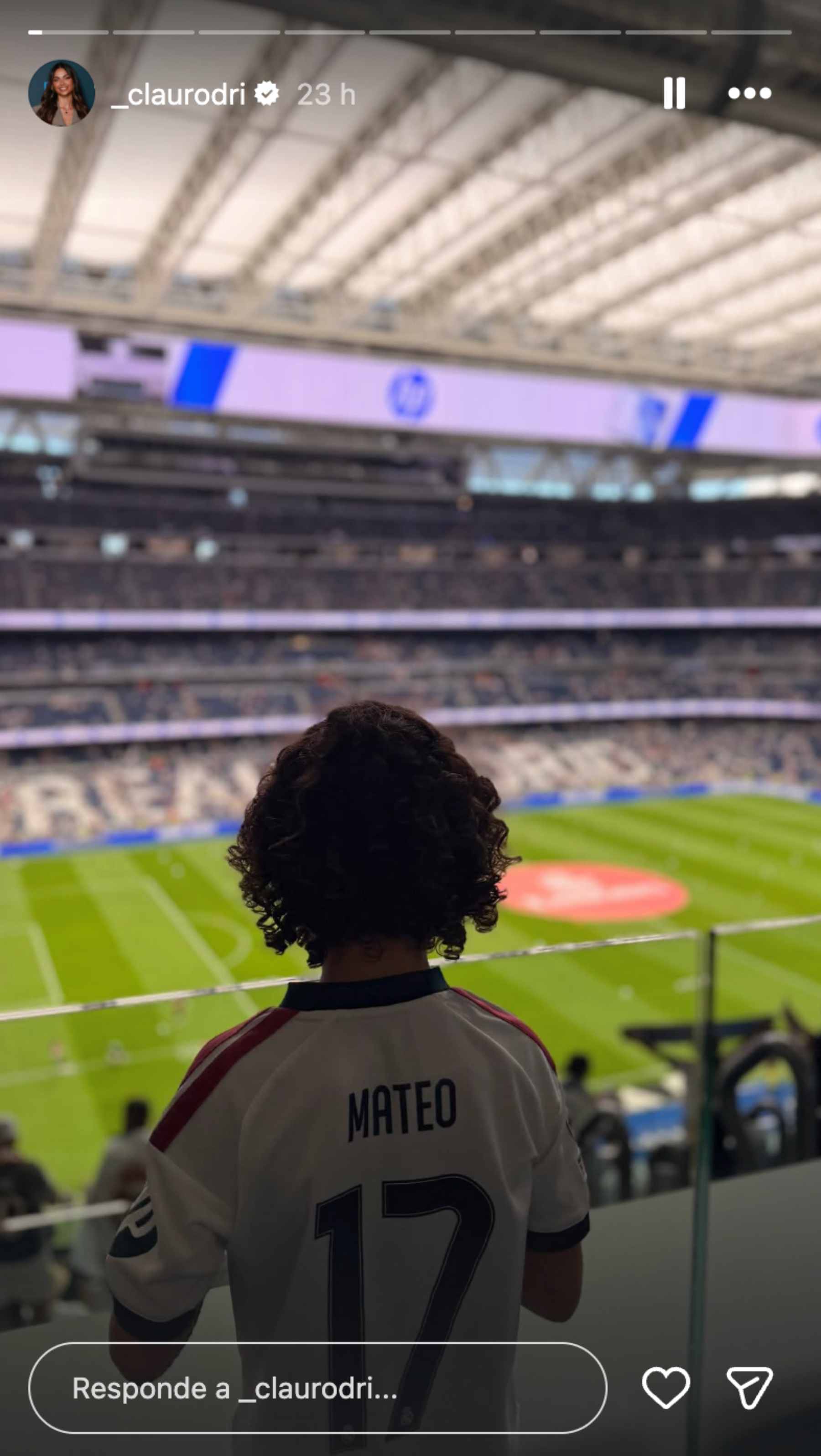 El hijo de Marc Cucurella en el Santiago Bernabeu. (Foto: RRSS)