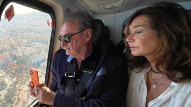 Carlos Herrera y Ana Rosa en su llegada a Ceuta. (Foto: Redes Sociales)