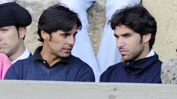Fran y Cayetano Rivera en una plaza de toros. (Foto: Europa Press)