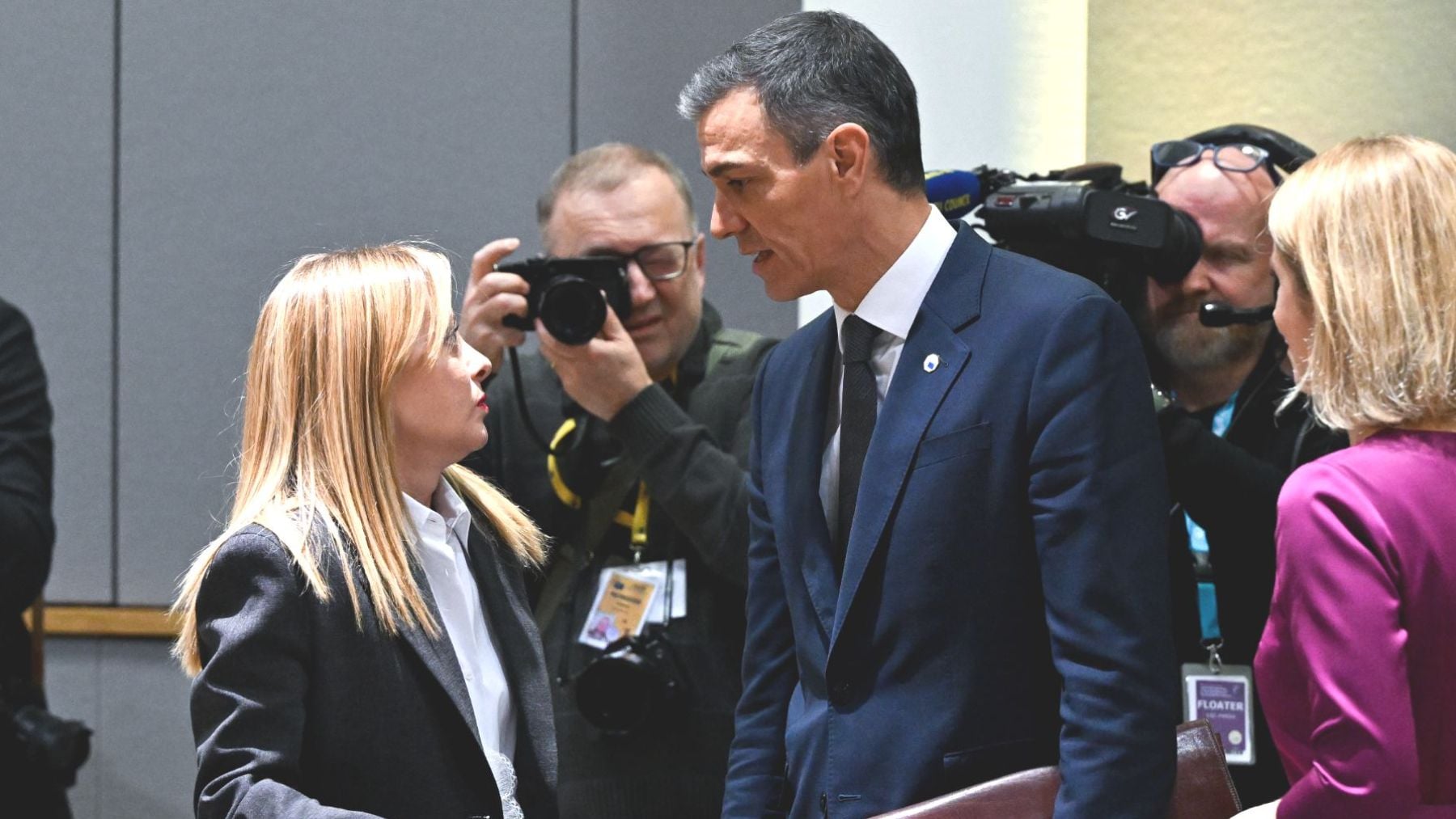 Italia prorroga 15 días más los controles a los viajeros procedentes de España