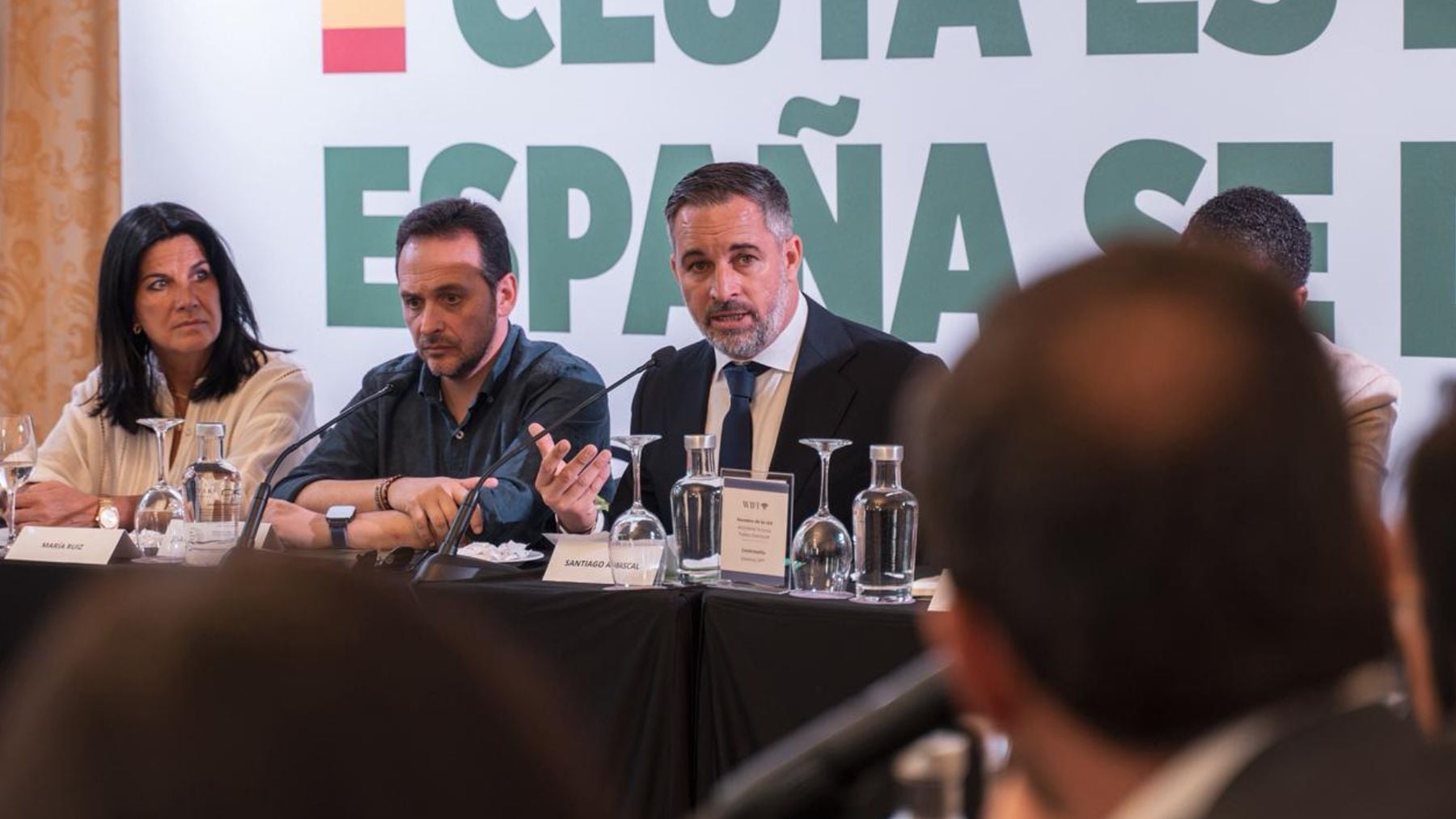 Vox apela al artículo 102 de la Constitución para juzgar a Sánchez por traición pero necesita los votos del PP