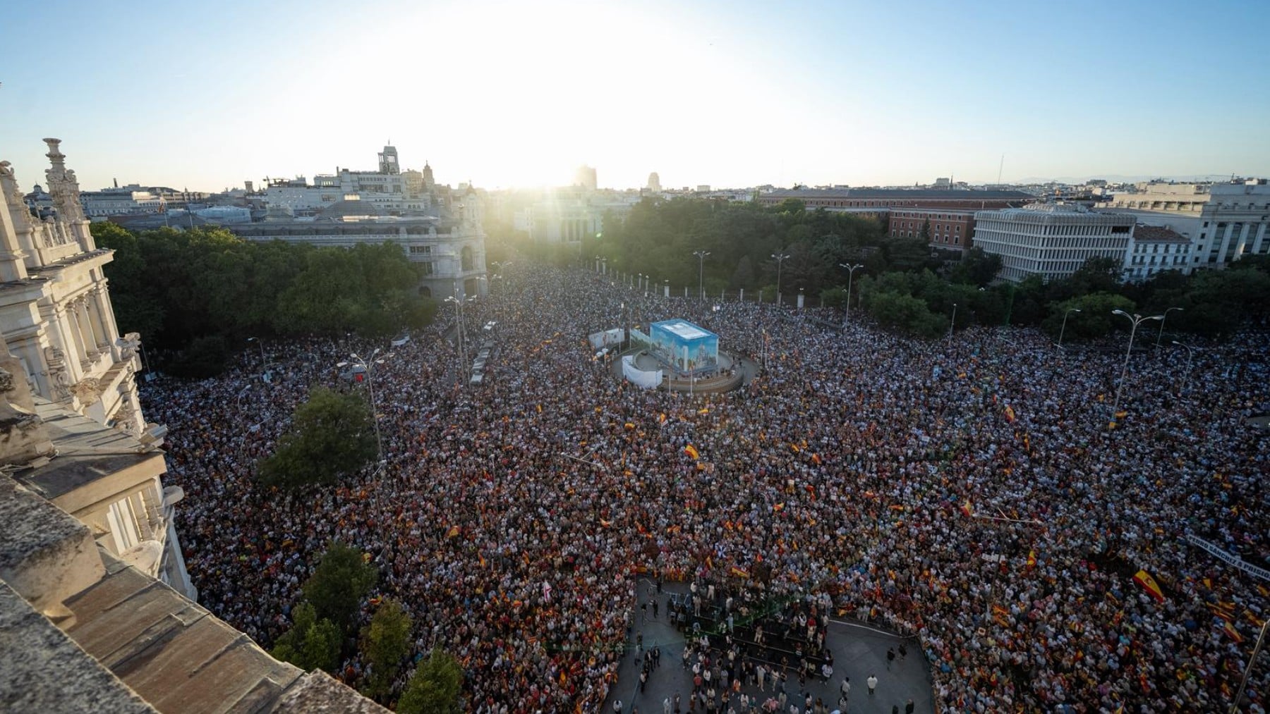 Última hora de la crisis de Ceuta, en directo | Manifestaciones, inmigración, Gobierno y actualidad política de España hoy