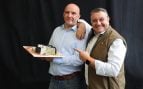 El Cabrales vuelve a hacer historia: 37.500 euros por un queso y una alianza que une Asturias y Madrid