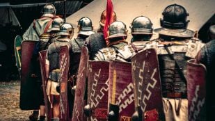 Isaac Moreno Gallo, ingeniero: "Si el Imperio Romano no hubiera caído, el hombre habría llegado a la Luna en el año 1000"