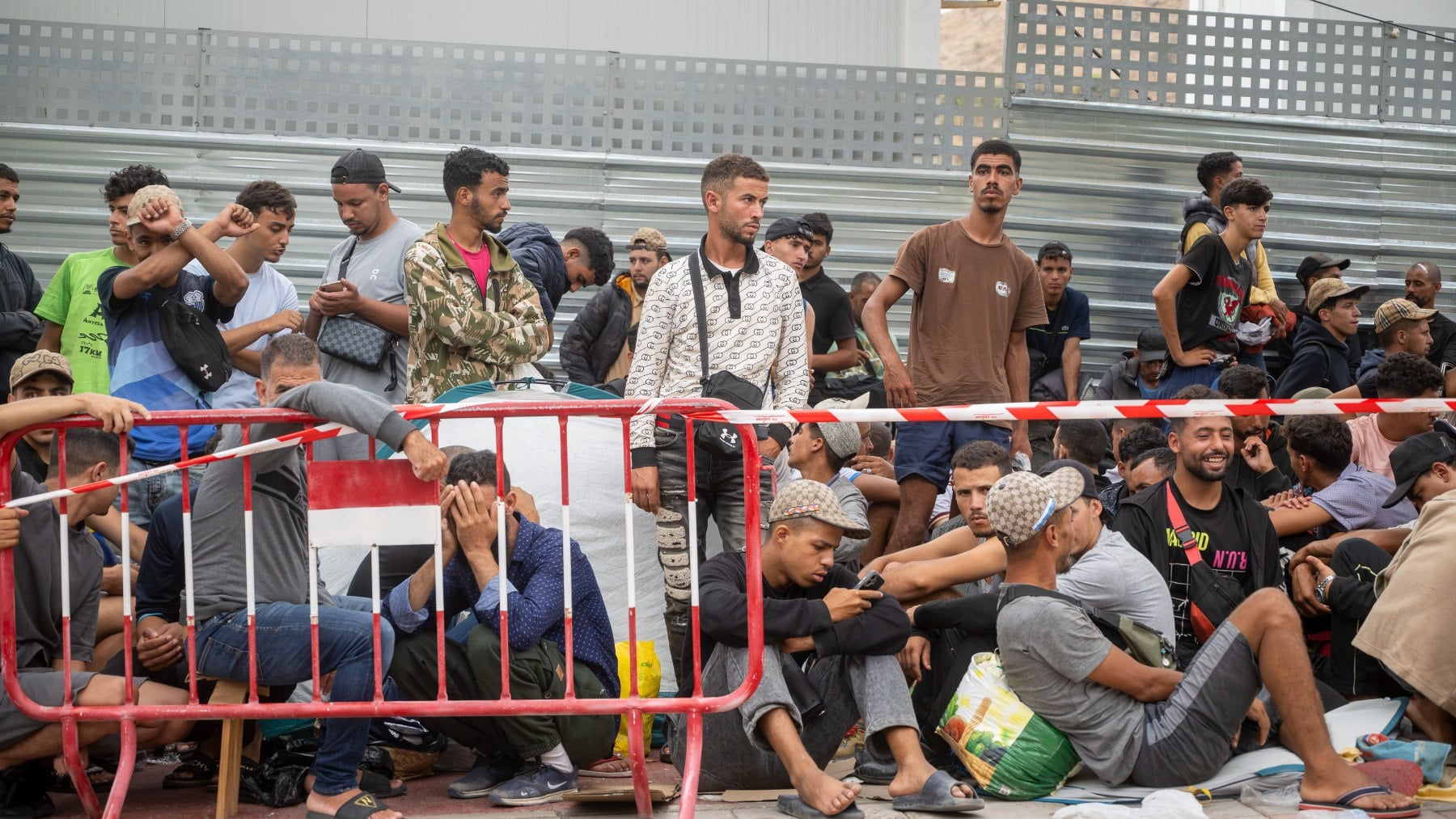 Última hora sobre la invasión de inmigrantes marroquíes en Ceuta: sigue en directo la actualidad política hoy