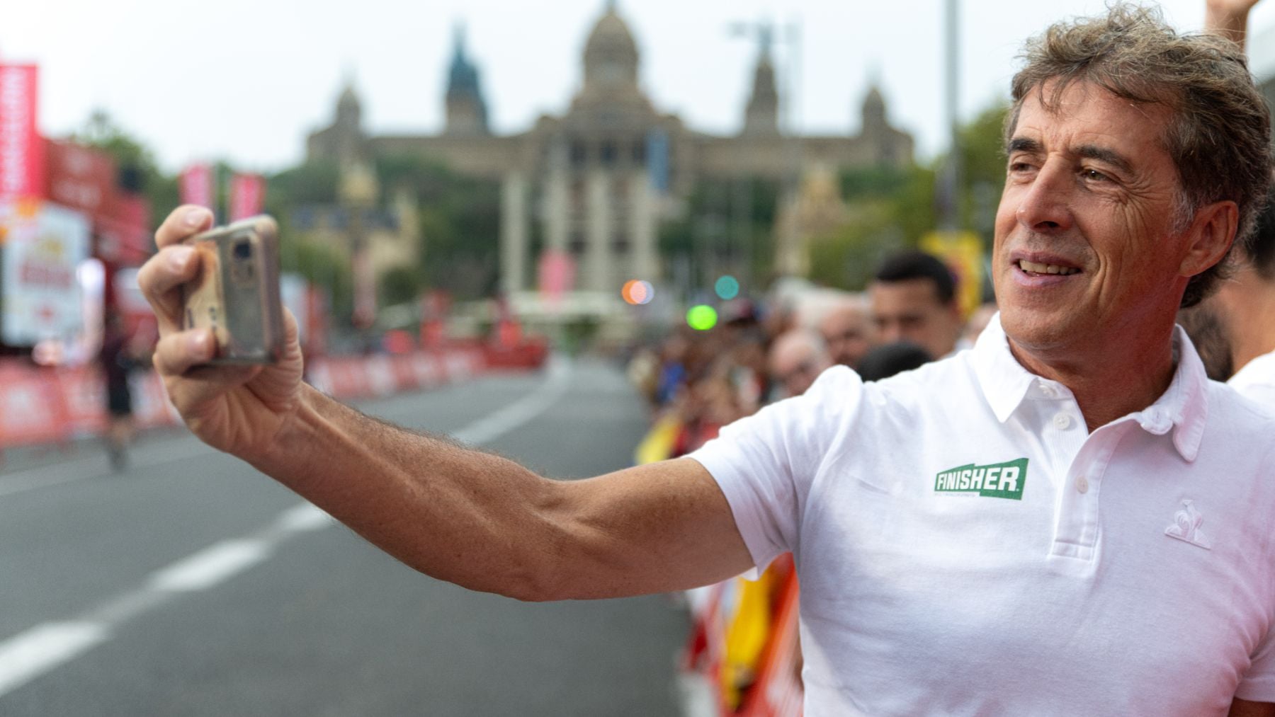 La alimentación del ciclista Pedro Delgado después de cada etapa: Comía bocadillo, cerveza y mantecados