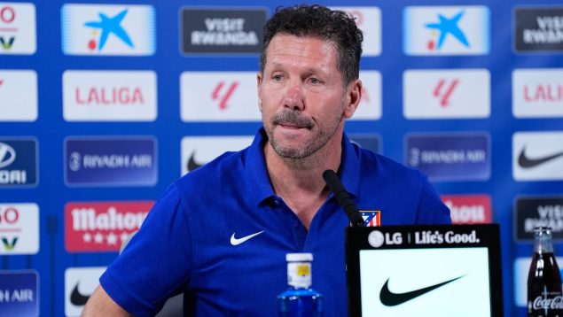 Simeone határozottan nyilatkozott az Aranylabdáról: „Kétség nélkül odaadnám Messinek”
