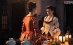 Victoria y Mercedes en una escena de la serie 'Valle salvaje' (RTVE).