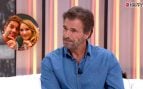 Rodolfo Sancho en Y ahora Sonsoles, junto a una imagen de Santi Burgoa y Alba Carrillo cuando fueron pareja (Atresmedia/Instagram).