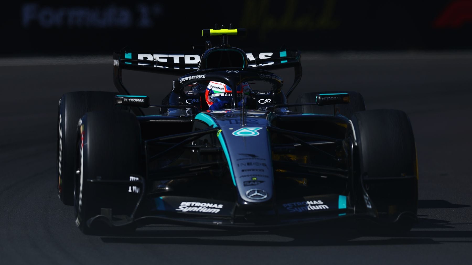 Antonelli se sacude de Norris con ayuda de McLaren y vence en Madring con Alonso 17º y abandono de Sainz