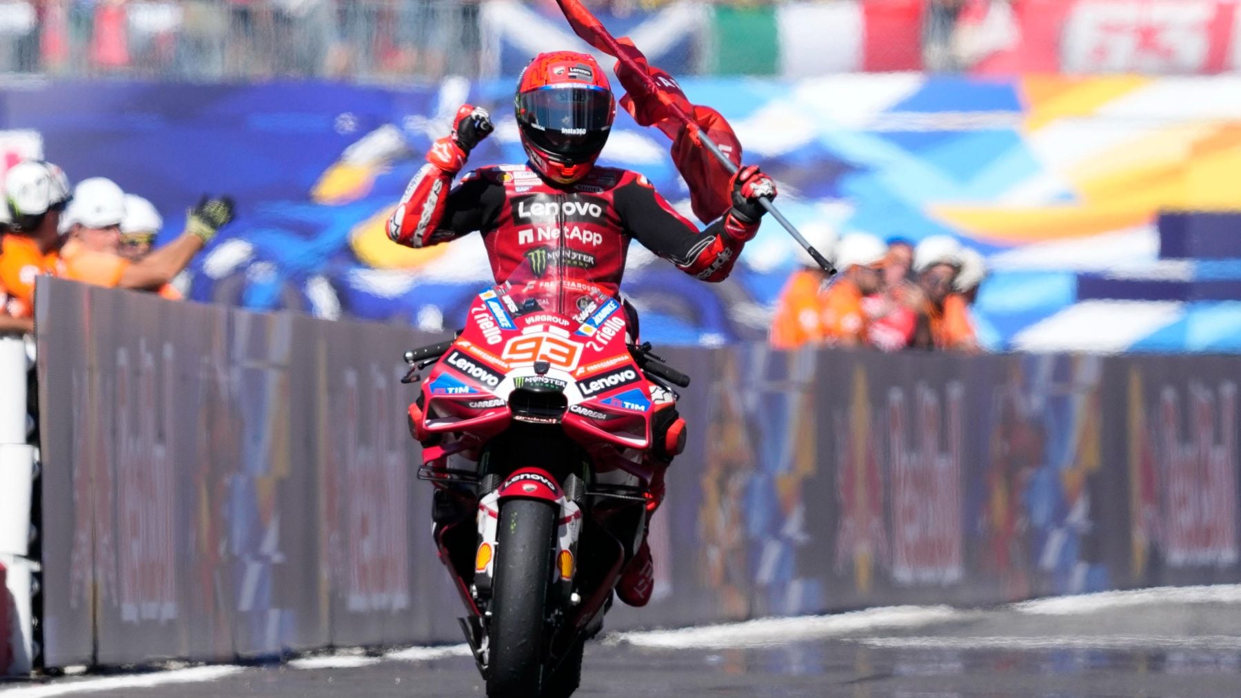 Márquez vuelve a ganar en Misano y asalta el liderato del Mundial