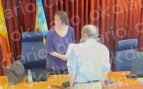 La juez del 'caso DANA', Nuria Ruiz Tobarra, y su marido, Jorge Martínez Ribera, en la sala de vistas del 'caso DANA'.