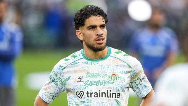 Halálos fenyegetéseket kapott Marokkóból a Betis játékosa egy ceutai szolidaritási póló miatt