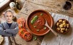 Los chefs expertos y Ferran Adrià coinciden: si quieres que el tomate frito de bote quede mejor no eches azúcar, mejor «usa orégano fresco, nata, aceite de oliva y pimienta»