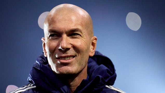 Zinedine Zidane tüzingeny-ellenes kezdése a francia válogatott élén