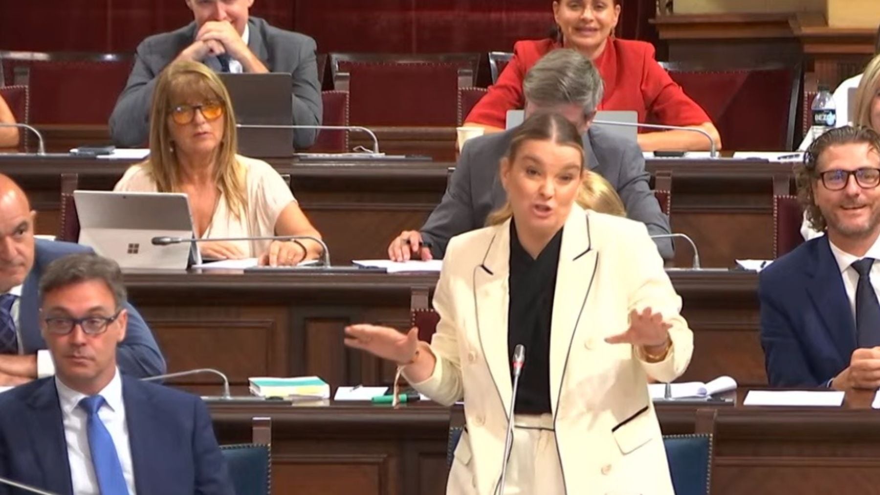 Prohens eleva a desesperante la inacción del Gobierno de Sánchez ante la crisis de las pateras en Baleares