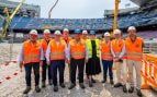 Directivos del Barcelona, en las obras del Camp Nou