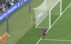 Joan García se lesiona en un resbalón y Szczesny le sustituye tras el descanso del Barcelona-Racing