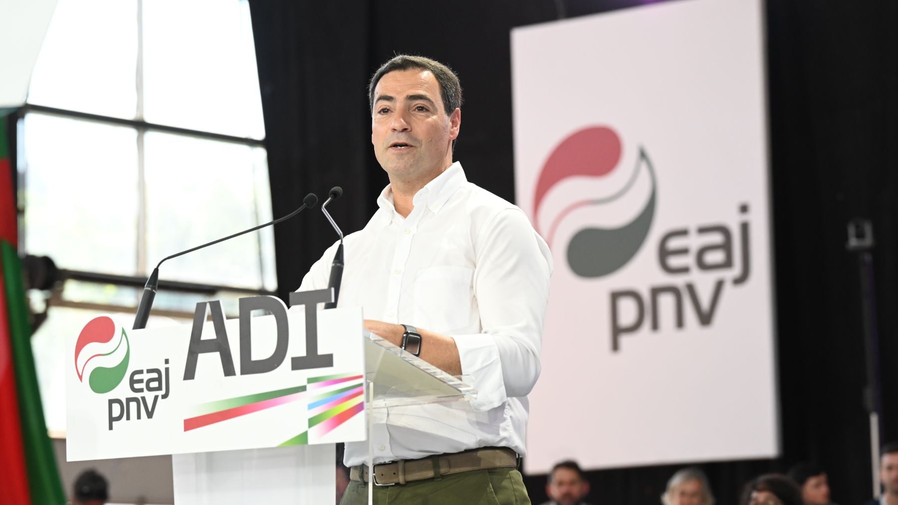 El Tribunal Superior de País Vasco tumba el decreto que imponía el uso del euskera a los funcionarios