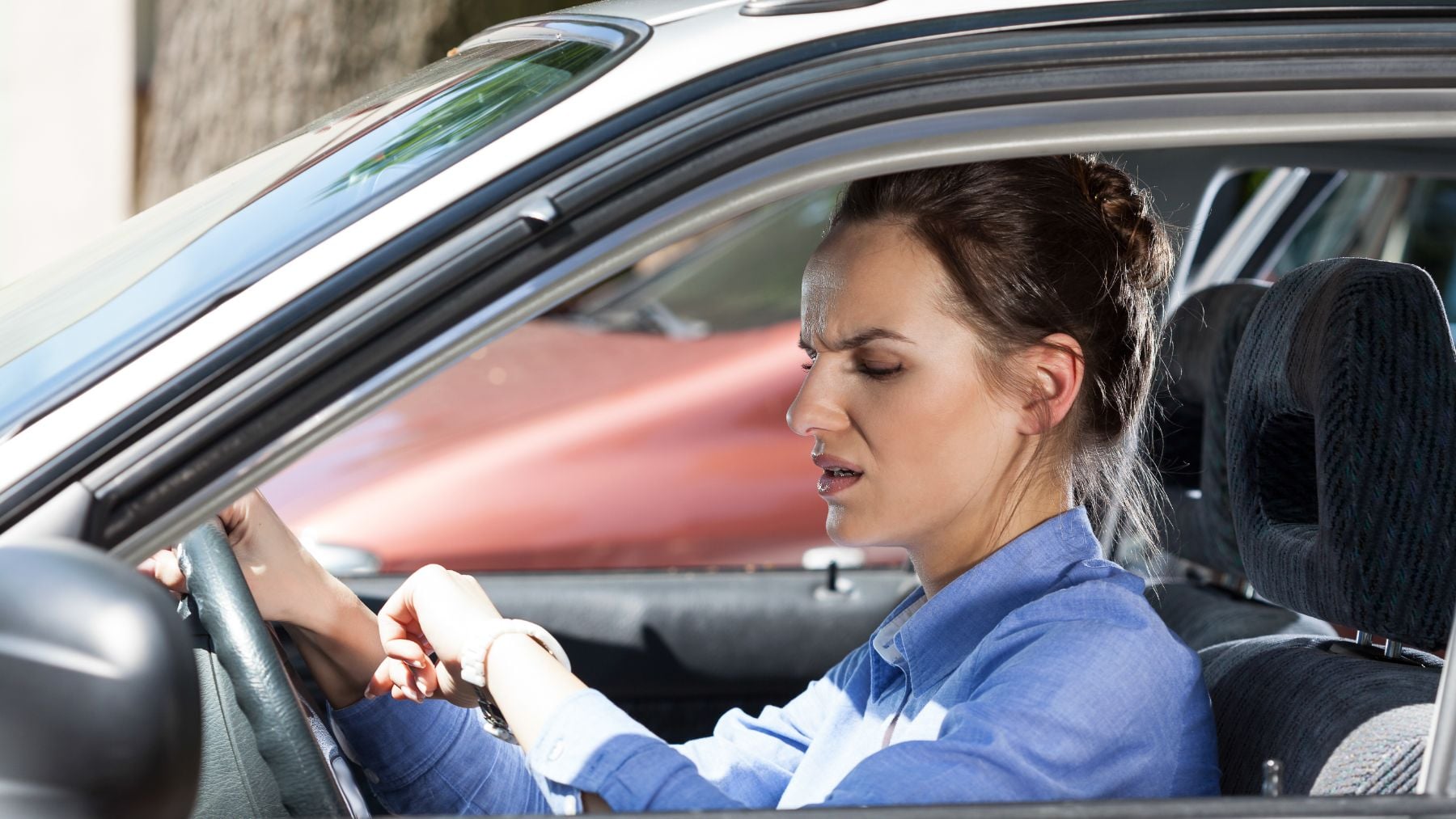 La encuesta de coches.net y Appinio revela que el 63% usa el coche en sus trayectos diarios.