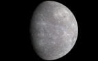 Imagen a color de Mercurio, obtenida durante el primer sobrevuelo de la sonda MESSENGER (2008). Fuente: NASA / Laboratorio de Física Aplicada de la Universidad Johns Hopkins / Instituto Carnegie de Washington (dominio público).