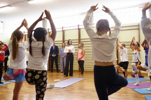 La Reina Letizia en un Colegio de Oviedo. (Foto: Europa Press)