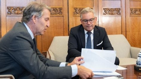 Alberto Núñez Feijóo, reunido con el comisario de Interior y Migración, Magnus Brunner. (Ep)